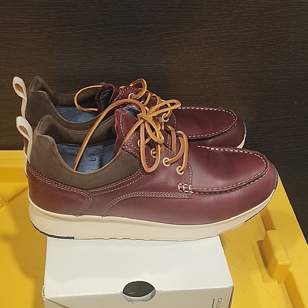 Men's Call it Spring Burgundy Leather 'topsider' shoes Size 9